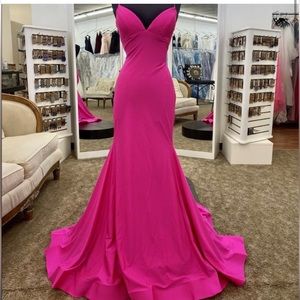 Sherri Hill Fuchsia Gown/Prom Dress